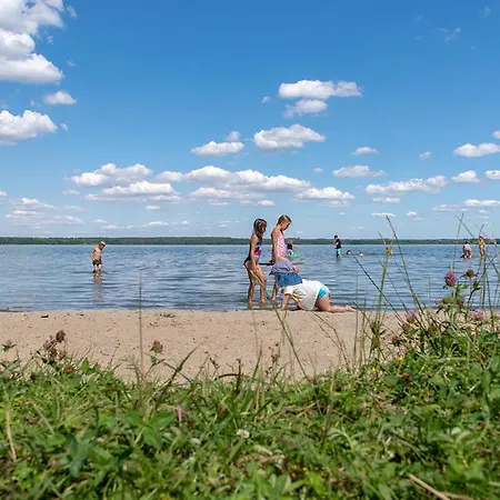 Ferienhaus Bungis Ferien Direkt Am Grimnitzsee, Karree 01